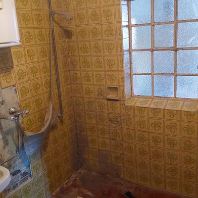 altes Badezimmer